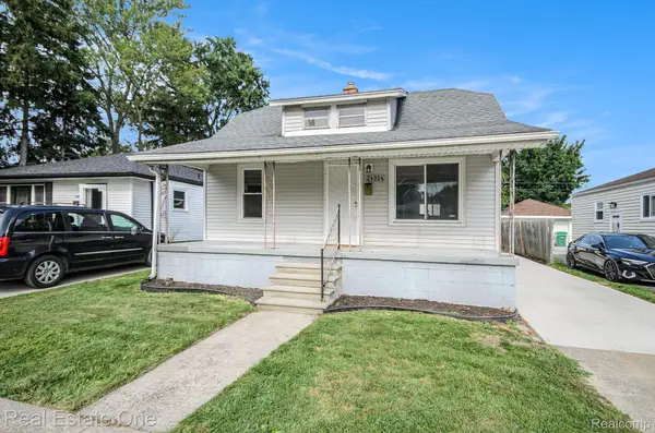 24924 Tuscany Avenue, Eastpointe, MI 48021