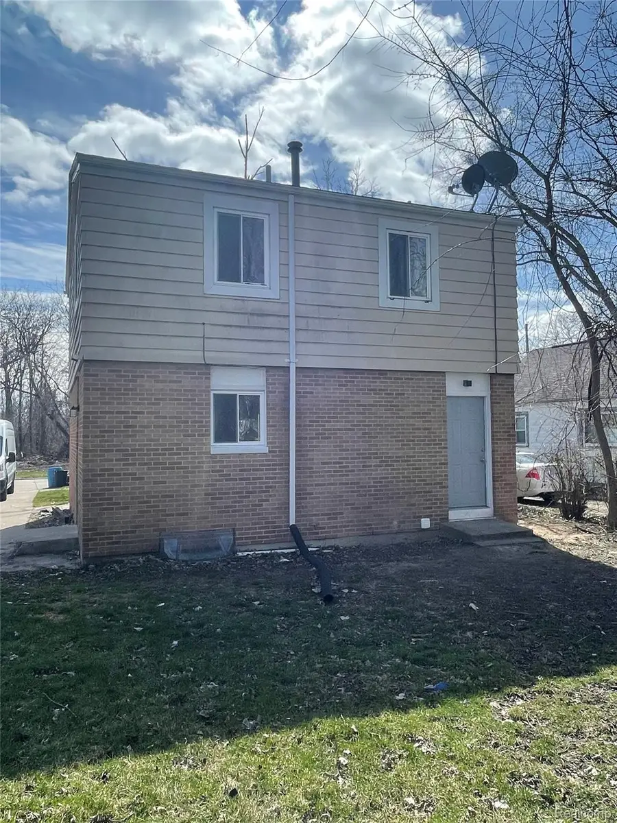 2116 Wood Street, Saginaw, MI 48638 - Image #3