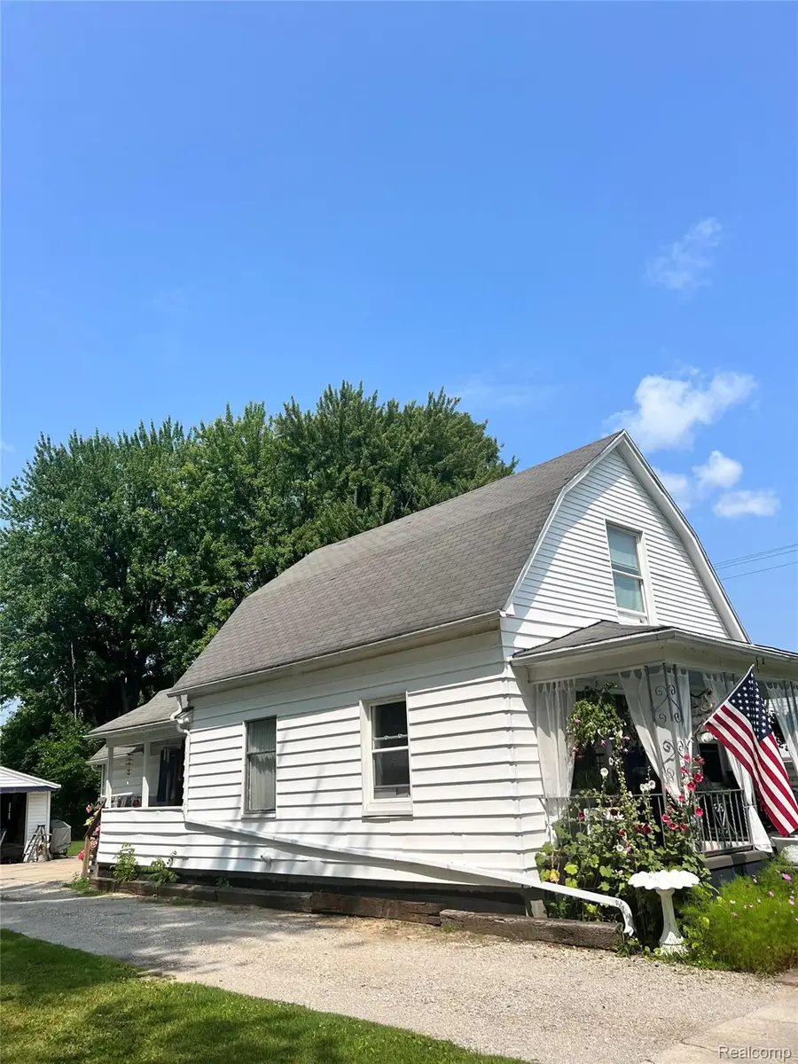 643 Thurman Street, Saginaw, MI 48602 - Image #2