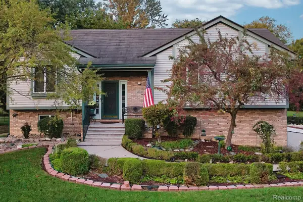 38508 Alma Lane, Westland, MI 48185