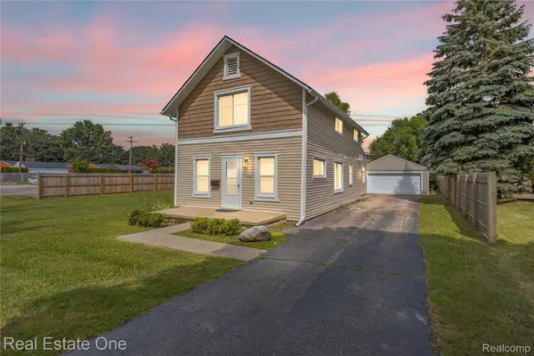 3420 Fairmont Road, RoyalOak, MI 48073