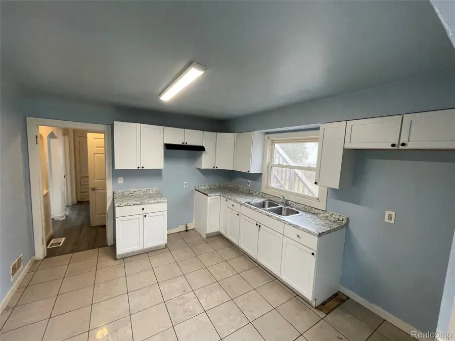 516 S Wheeler Street, Saginaw, MI 48602 - Image #3