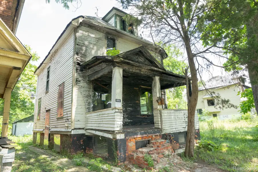 545 Rosedale Court, Detroit, MI 48202 - Image #2