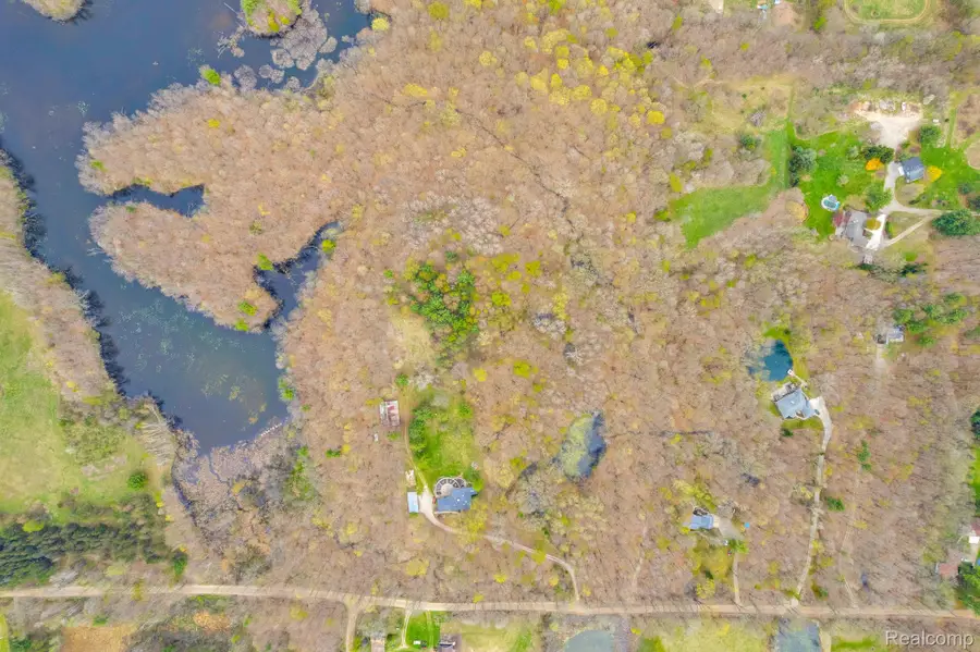 0000 Hagerman, Leonard, MI 48367 - Image #2