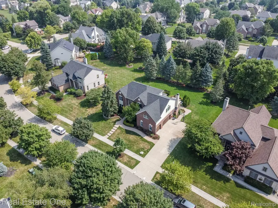 2179 Applebrook Drive, Commerce Township, MI 48382 - Image #3