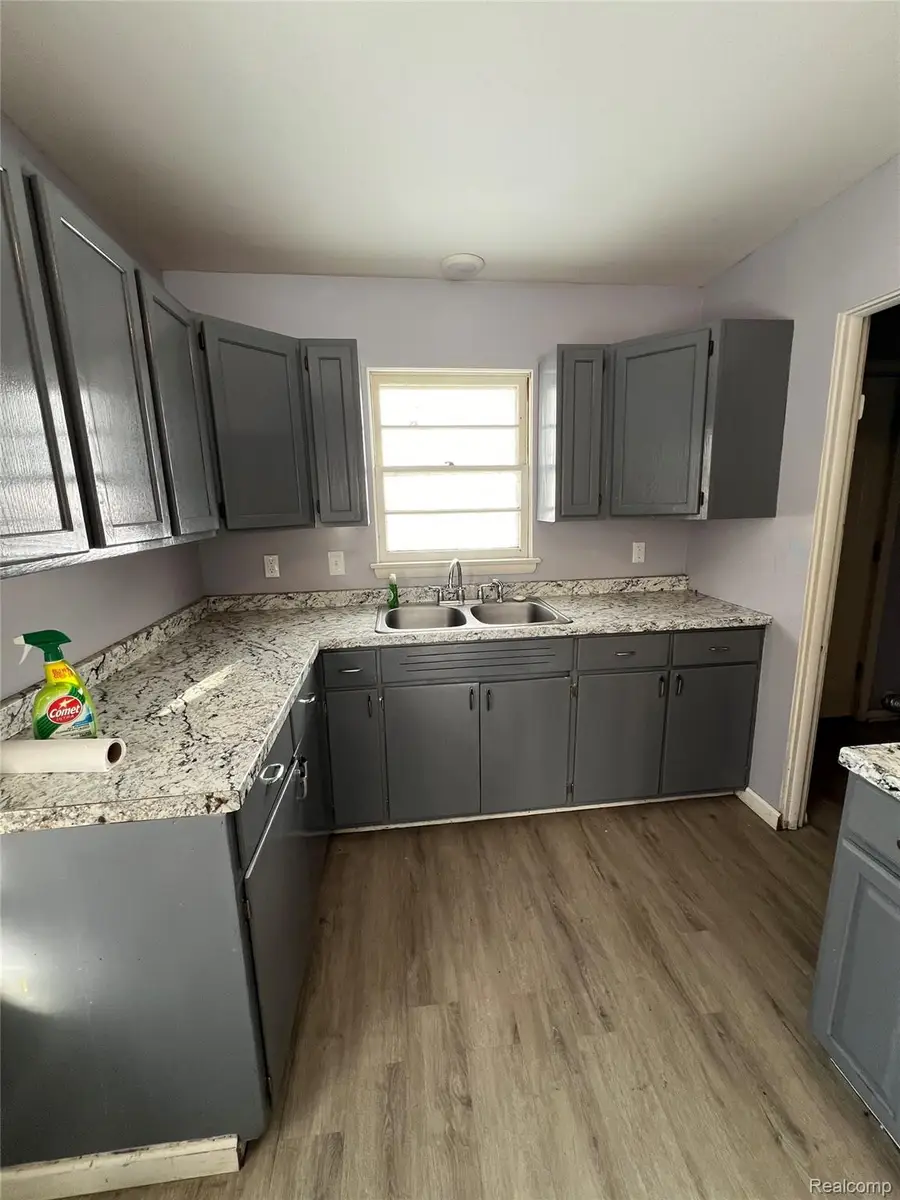 1916 Joslin Street, Saginaw, MI 48602 - Image #2