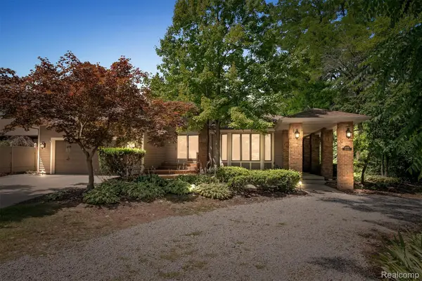 41855 Brentwood Drive, Plymouth, MI 48170