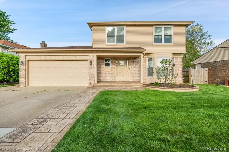 38968 Harrison Drive, Sterling Heights, MI 48310 - Image #2