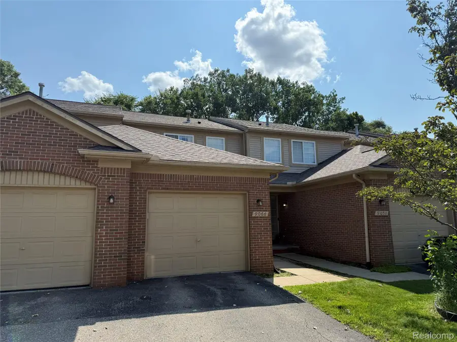 9066 Newport Way #11, Livonia, MI 48150 - Image #3