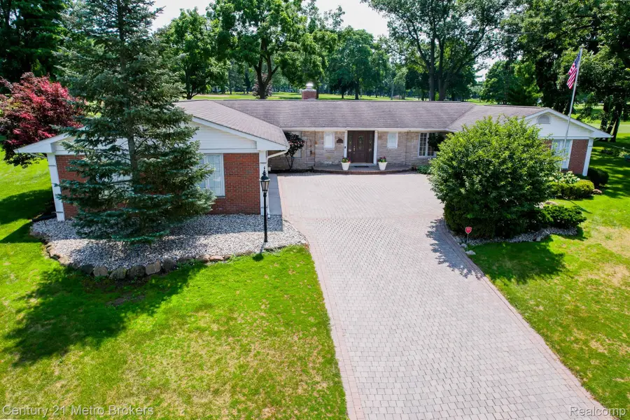 9270 Hidden Valley Court, Grand Blanc, MI 48439 - Image #3