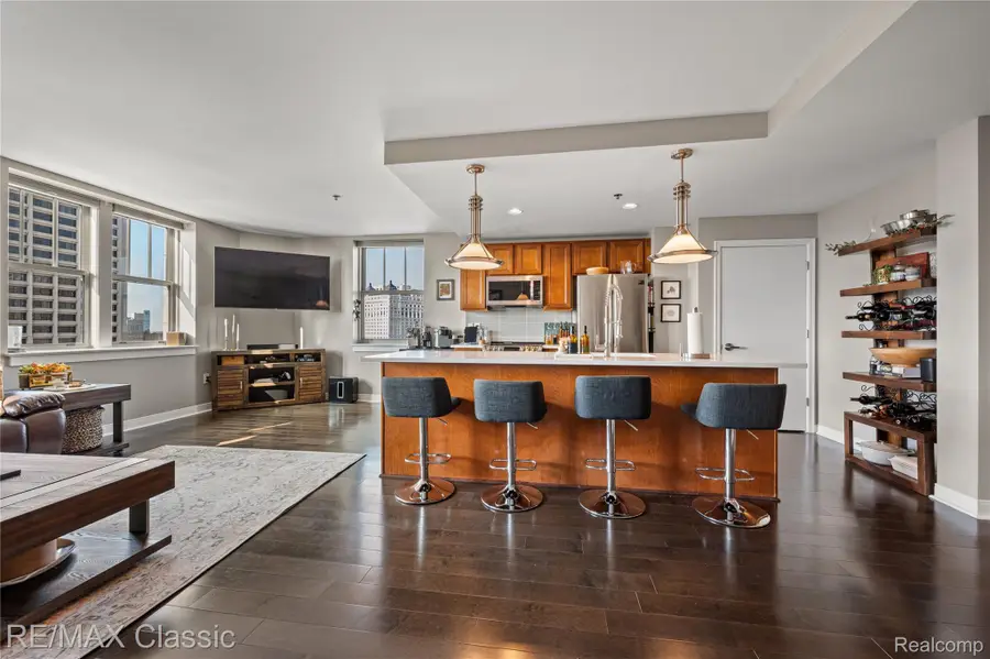 525 W Lafayette Boulevard #19A, Detroit, MI 48226 - Image #2