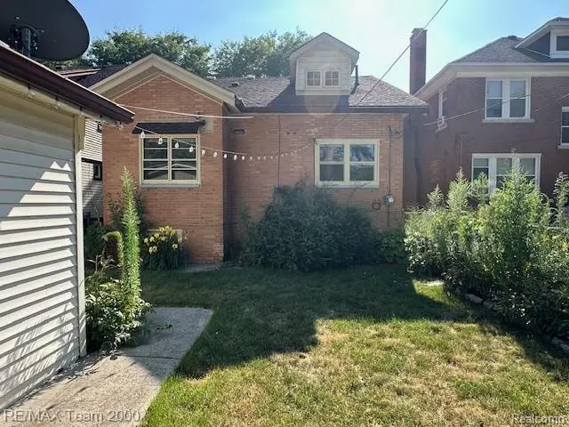 1032 Beaconsfield Avenue, Grosse Pointe Park, MI 48230 - Image #2