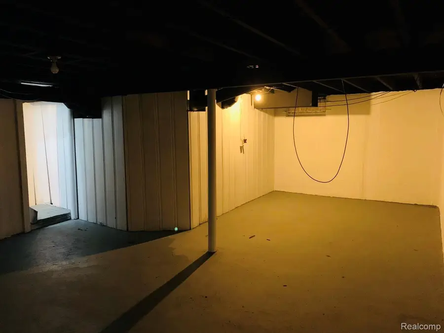 19790 Lahser Road, Detroit, MI 48219 - Image #2