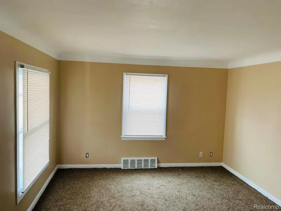 19790 Lahser Road, Detroit, MI 48219 - Image #3