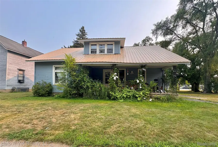 111 W Broadway Avenue, Scottville, MI 49454 - Image #3