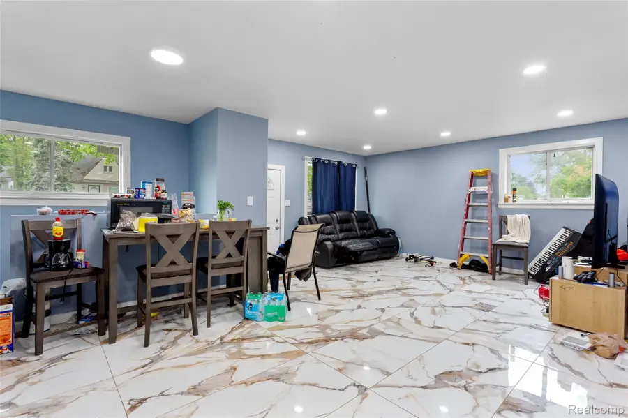 20038 Santa Rosa Drive, Detroit, MI 48221 - Image #3