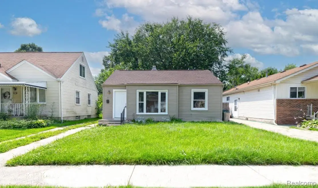 23383 Cayuga Avenue, Hazel Park, MI 48030 - #1