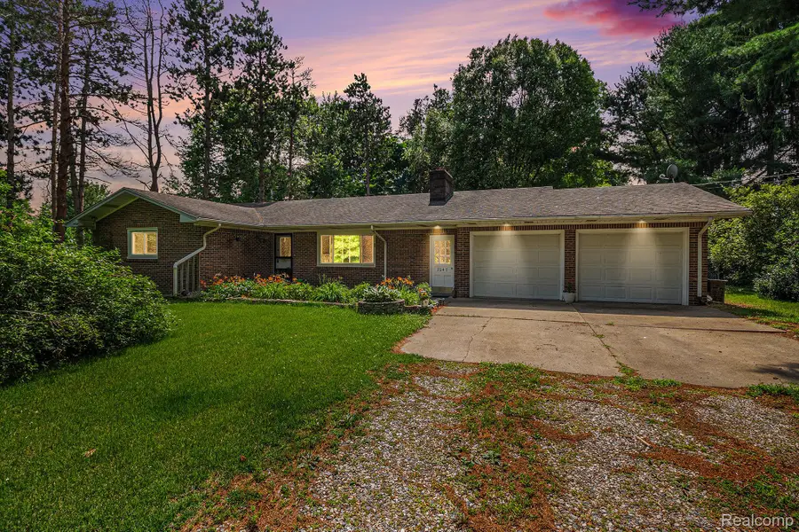 7047 Birchwood Drive, Genesee, MI 48458 - Image #2