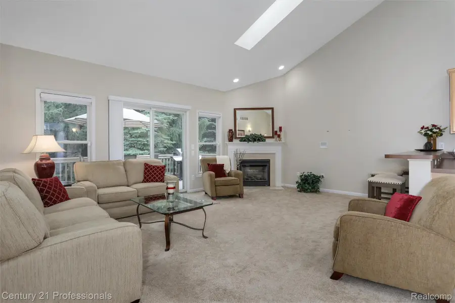 5540 River Park Drive, Waterford, MI 48327 - Image #3