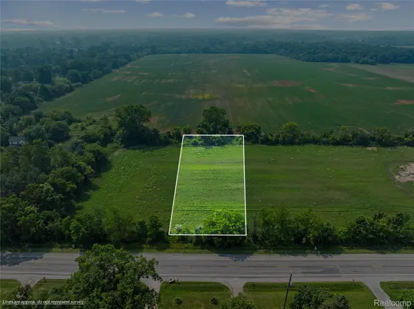 5105 N Irish Road, Davison, MI 48423