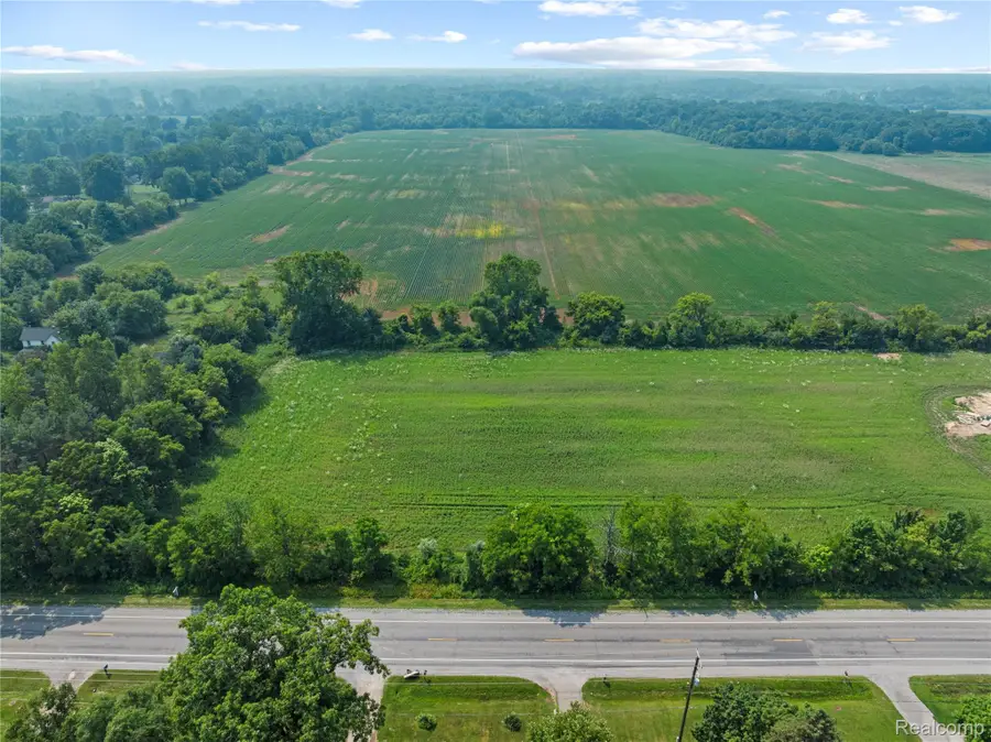 5105 N Irish Road, Davison, MI 48423 - Image #3