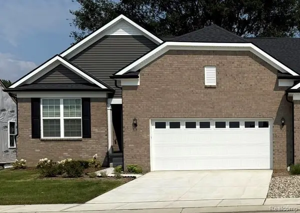 42696 Arbor Drive, ClintonTownship, MI 48038