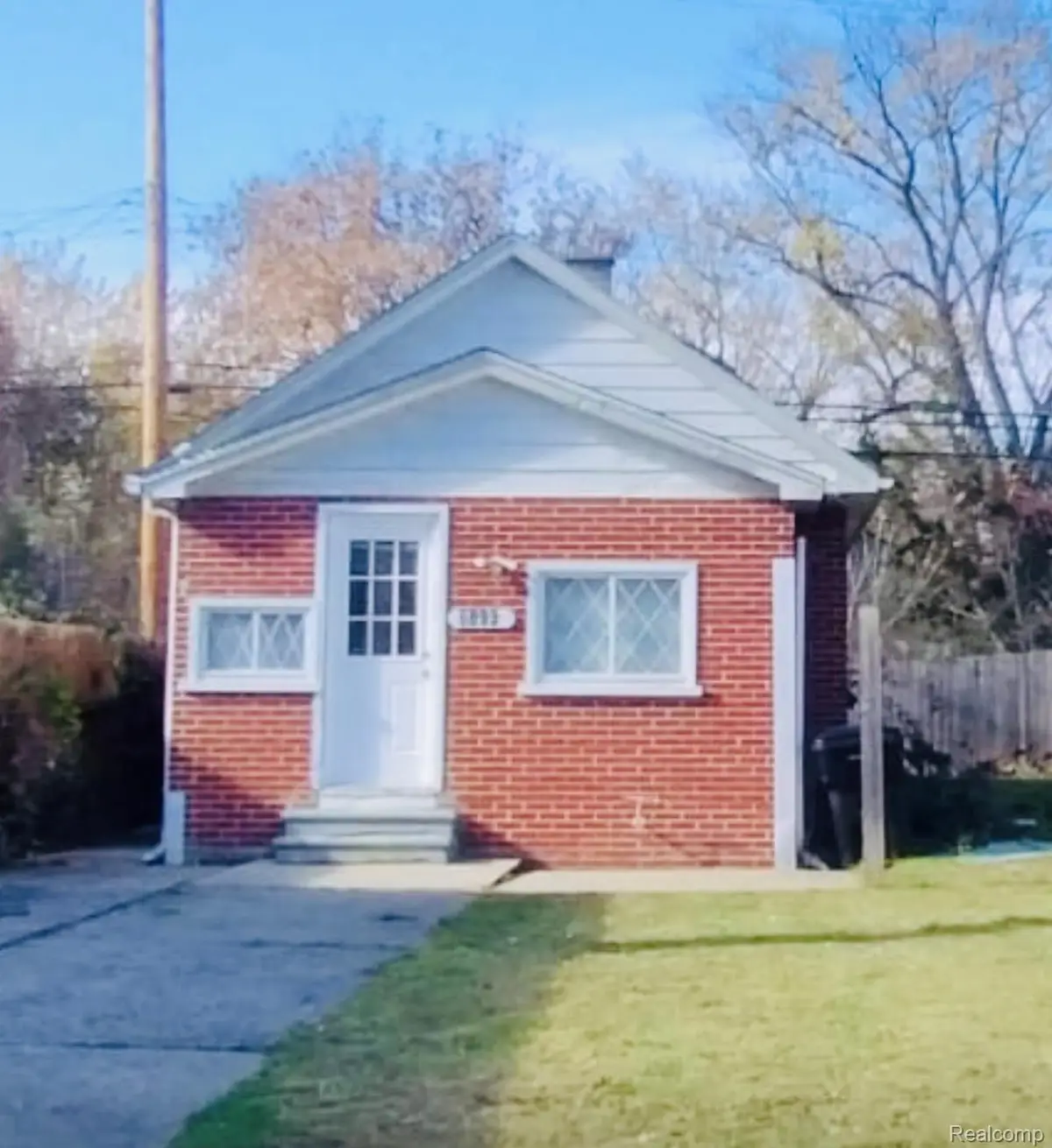 6893 Plainview Avenue, Detroit, MI 48228 - Image #1