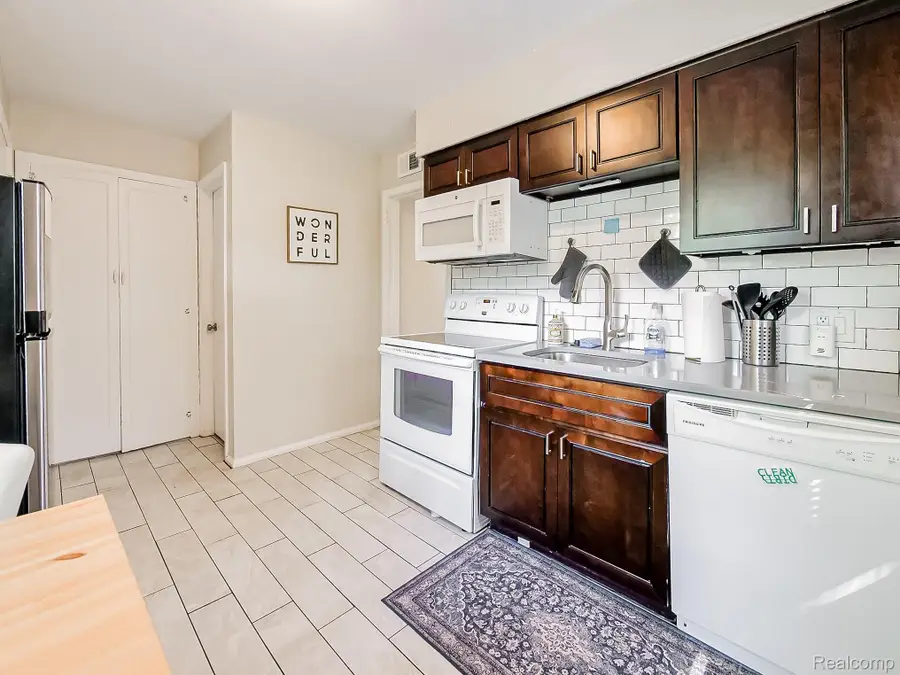 2027 & 2035 Princeton Road, Berkley, MI 48072 - Image #2