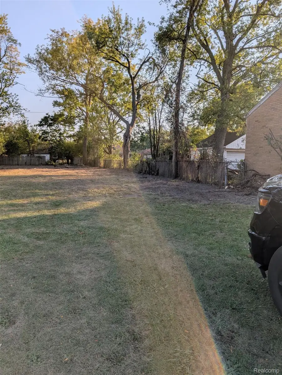 13201 Oak Park Boulevard, Oak Park, MI 48237 - Image #2