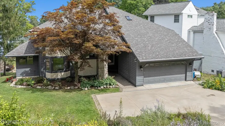 1745 Ridge Road, White Lake, MI 48383 - Image #3