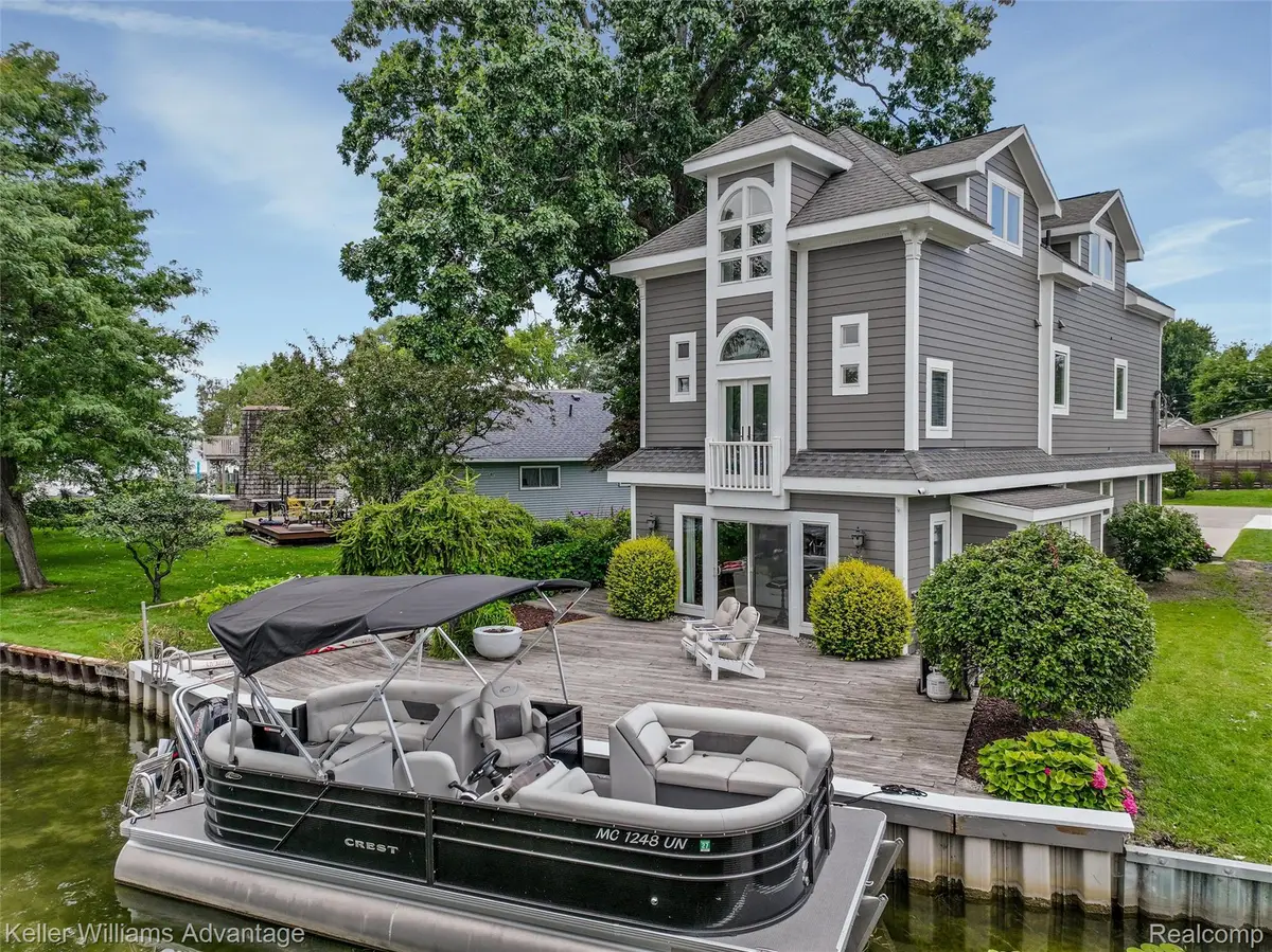 2182 Park Circle, Keego Harbor, MI 48320 - #1