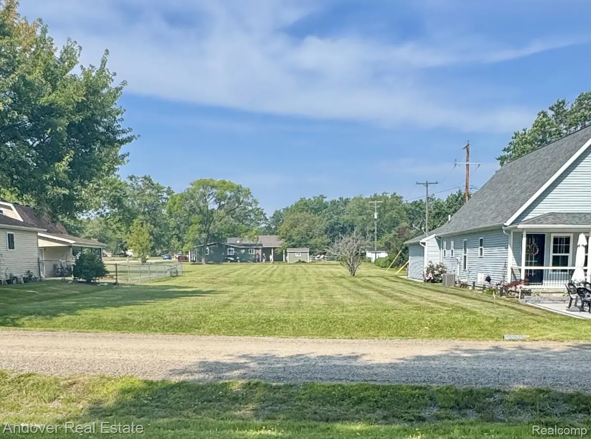 7690 Holiday Boulevard, Lexington, MI 48450 - Image #1