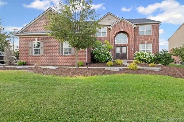 1917 Ravenhill Drive, SterlingHeights, MI 48314