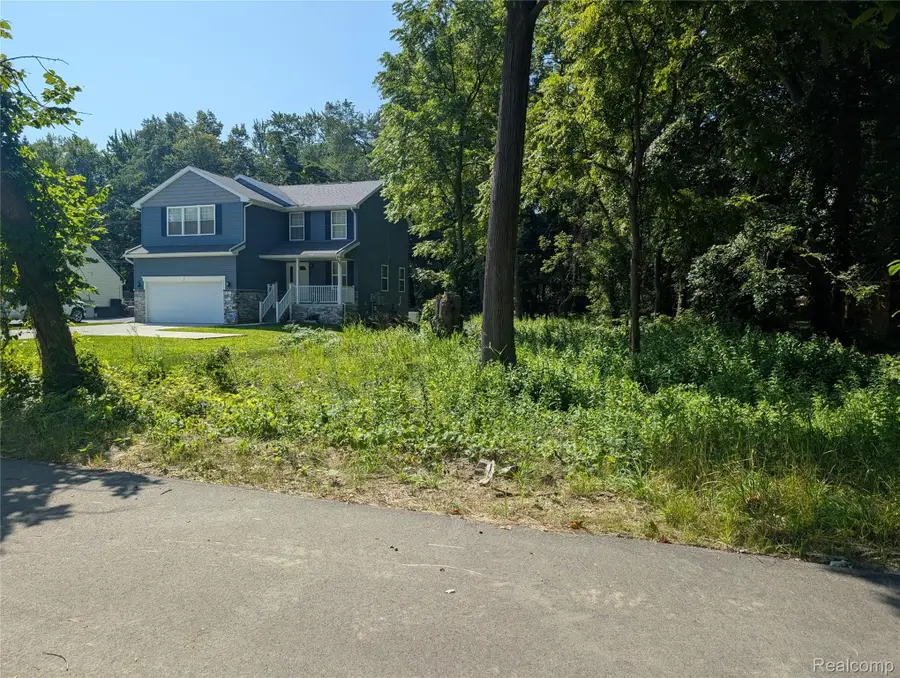 0000 W 9 Mile Road, Southfield, MI 48075 - Image #2