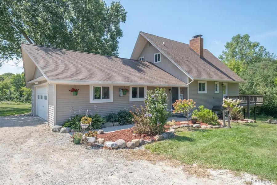 11010 Hegel Road, Goodrich, MI 48438 - Image #2