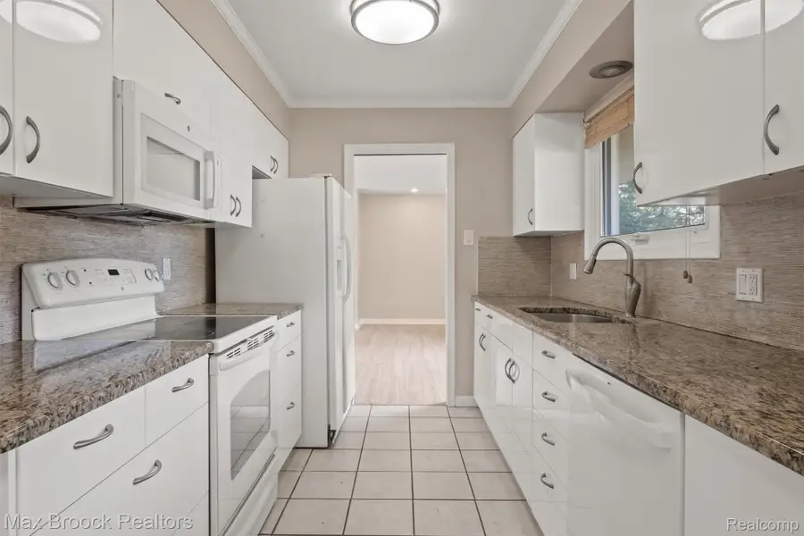 5312 Cambourne Place, West Bloomfield, MI 48322 - Image #3