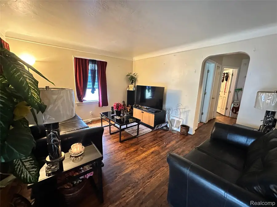8656 Plainview Avenue, Detroit, MI 48228 - Image #3