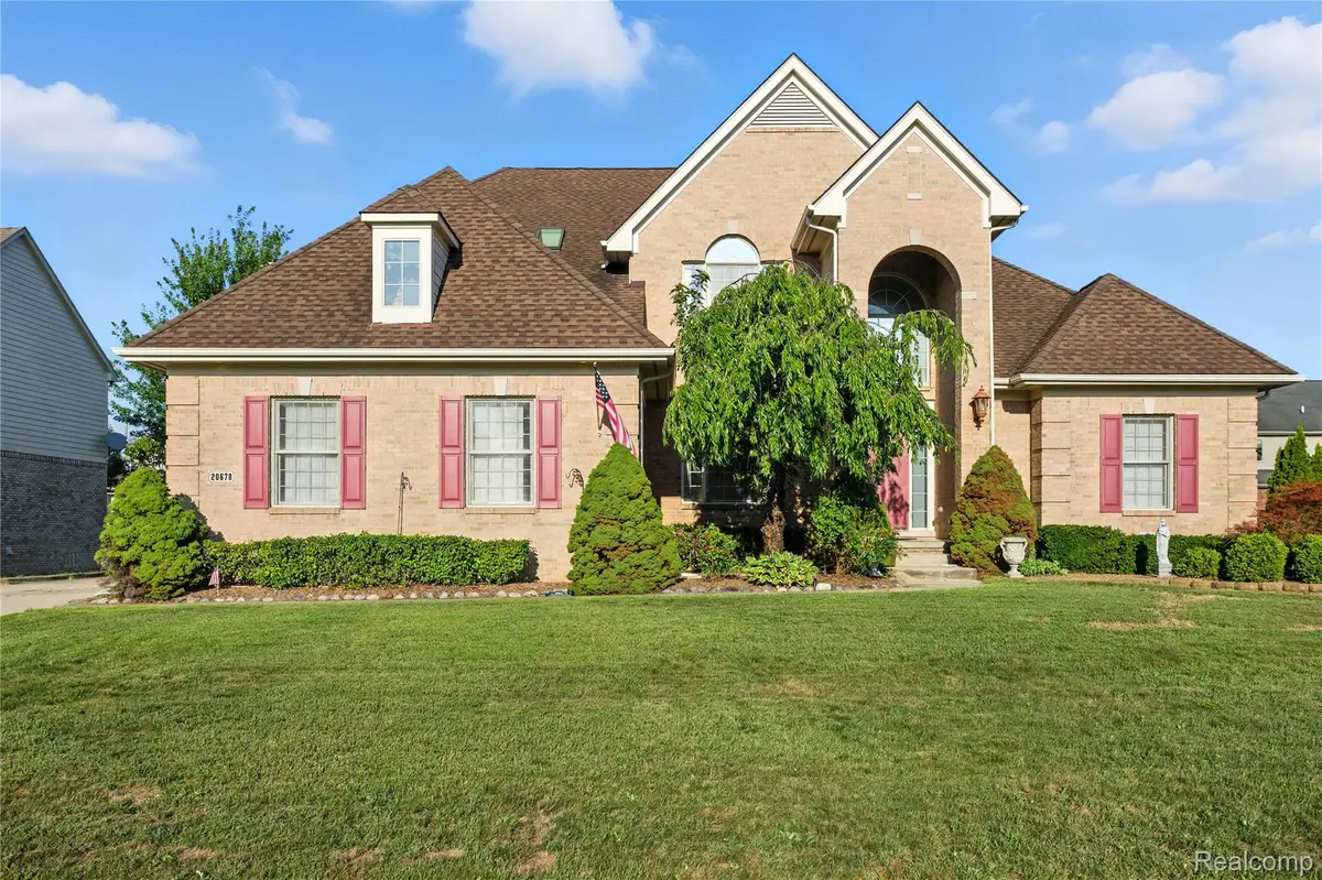 20678 Chestnut Circle, Livonia, MI 48152 - #1
