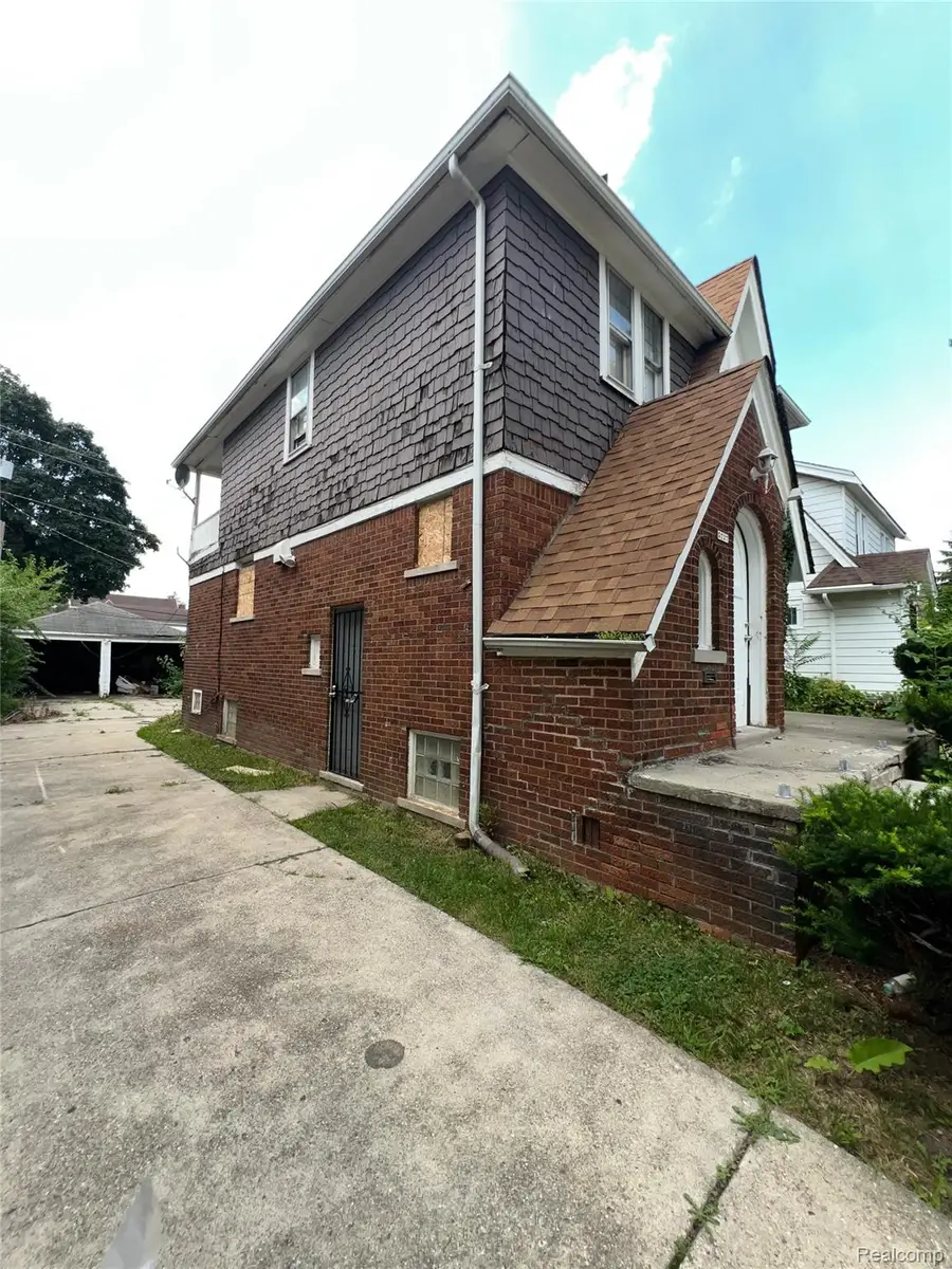 5727 Buckingham Avenue, Detroit, MI 48224 - Image #2