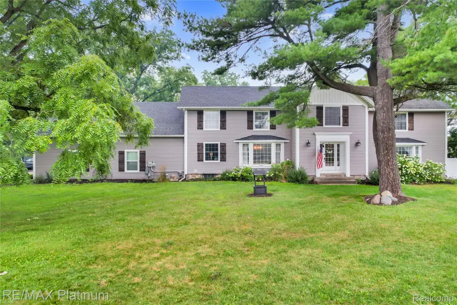 1907 Oak Grove Road, Howell, MI 48855 - #2