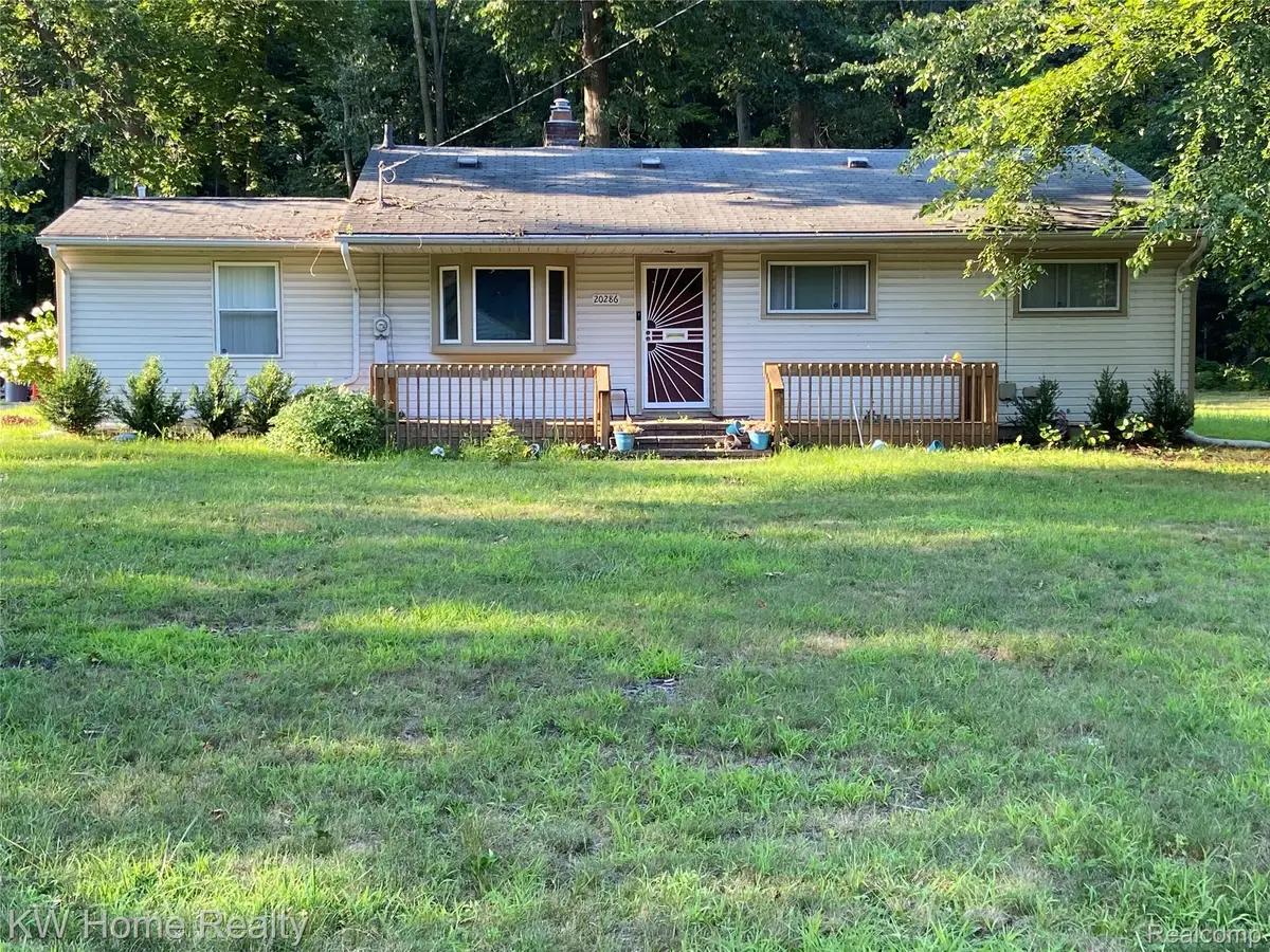 20286 Woodburn Drive, Southfield, MI 48075 - Image #1