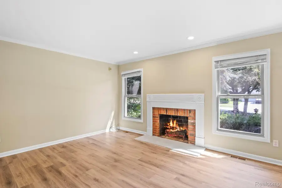 1709 Weyhill Drive, Wixom, MI 48393 - Image #3