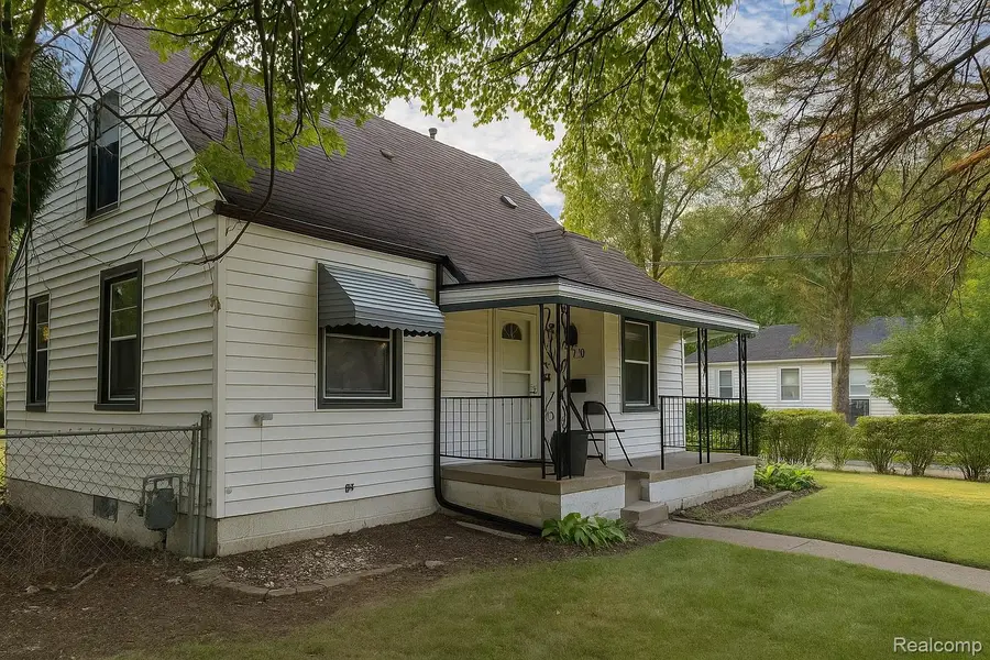 17465 Fenton Street, Detroit, MI 48219 - Image #3