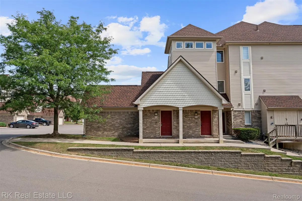 804 Brandon Avenue, Pontiac, MI 48340 - Image #1