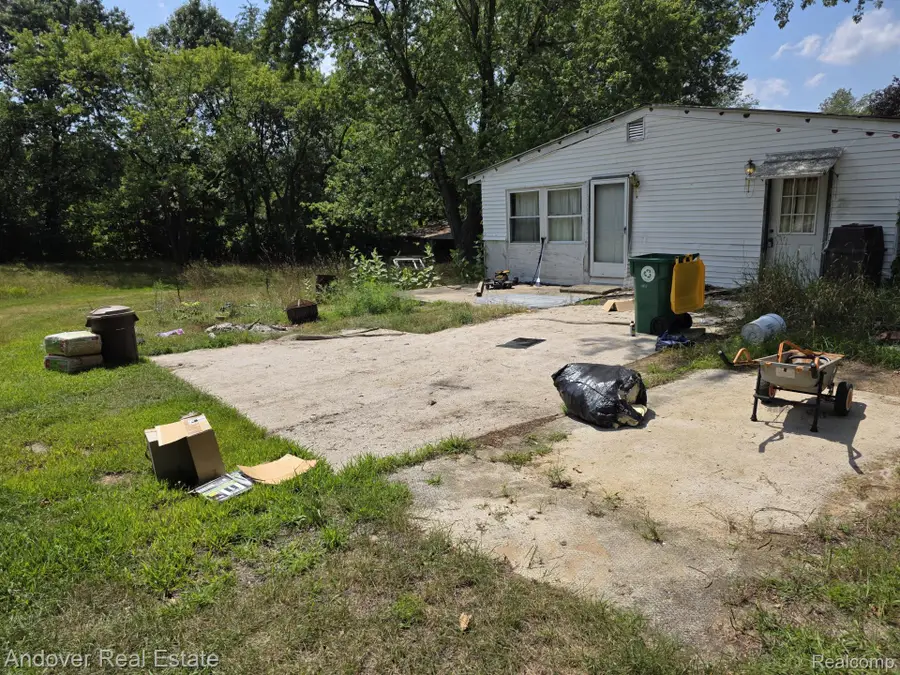 1928 S 35th Street, Comstock, MI 49053 - Image #2