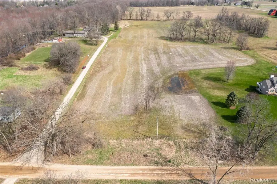 N Schrepfer Road, Howell, MI 48855 - Image #3