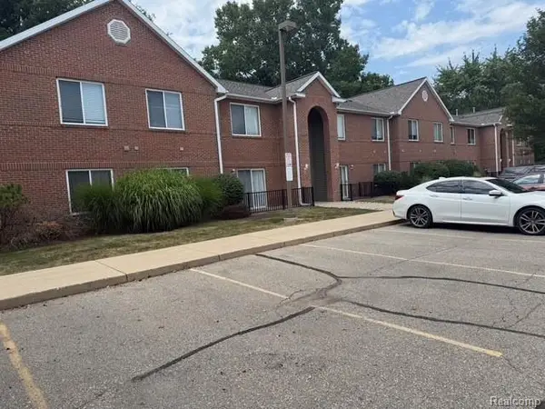 3021 Birch Row Drive #9, EastLansing, MI 48823