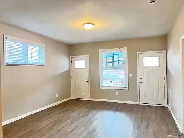 2912 Garland Street, Detroit, MI 48214 - Image #2