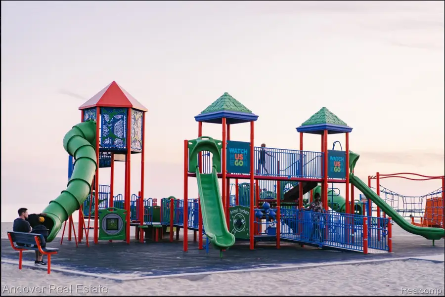 3690 Simpson Avenue, Muskegon, MI 49441 - Image #2