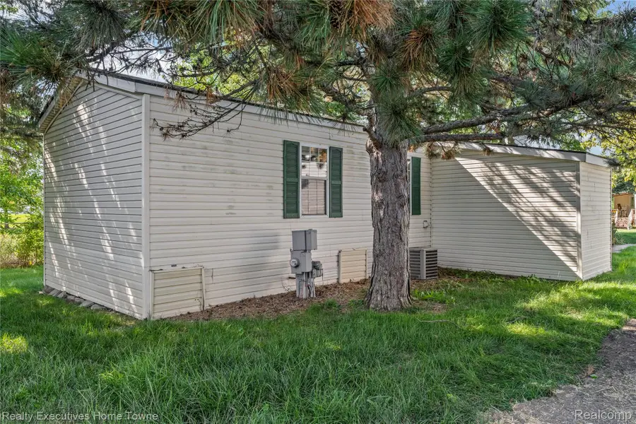 17008 Dalworth, Macomb, MI 48044 - Image #3